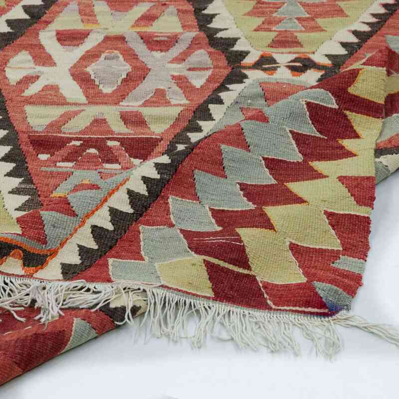 Red Vintage Esme Kilim Rug - 5' 8" x 10' 5" (68" x 125") - K0020835