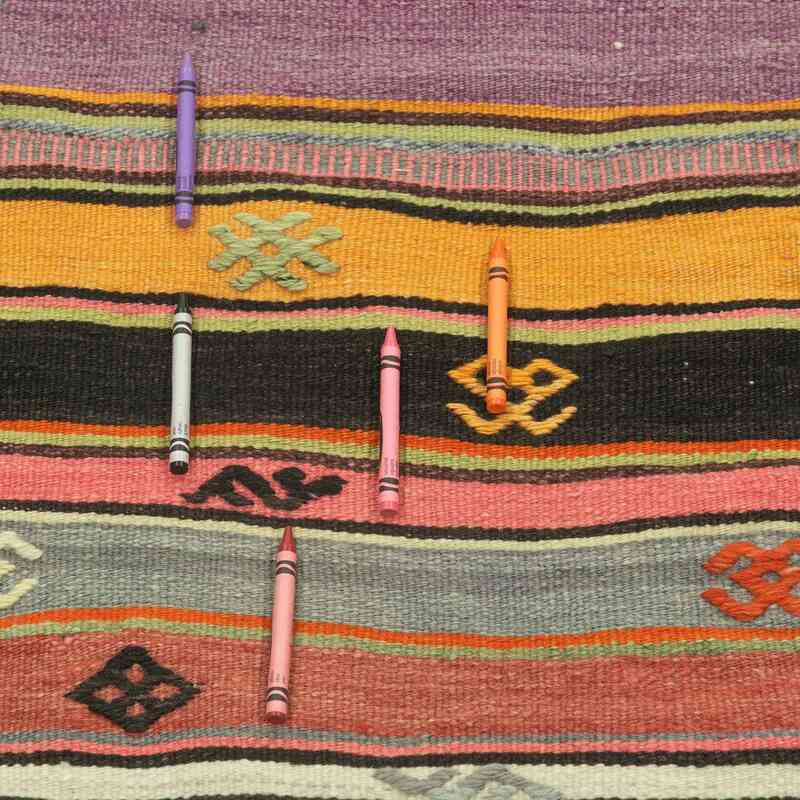 Multicolor Vintage Manisa Kilim Rug - 5' 9" x 10' 2" (69" x 122") - K0025139