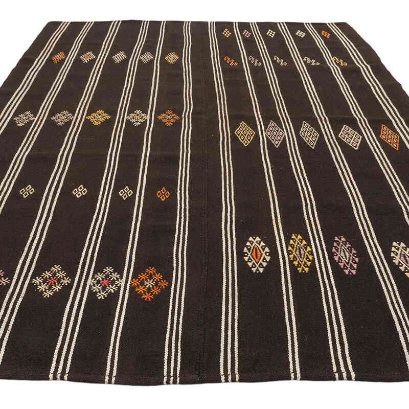 Vintage Anatolian Kilim Rug - 6' 1" x 8' 9" (73" x 105") - K0037135