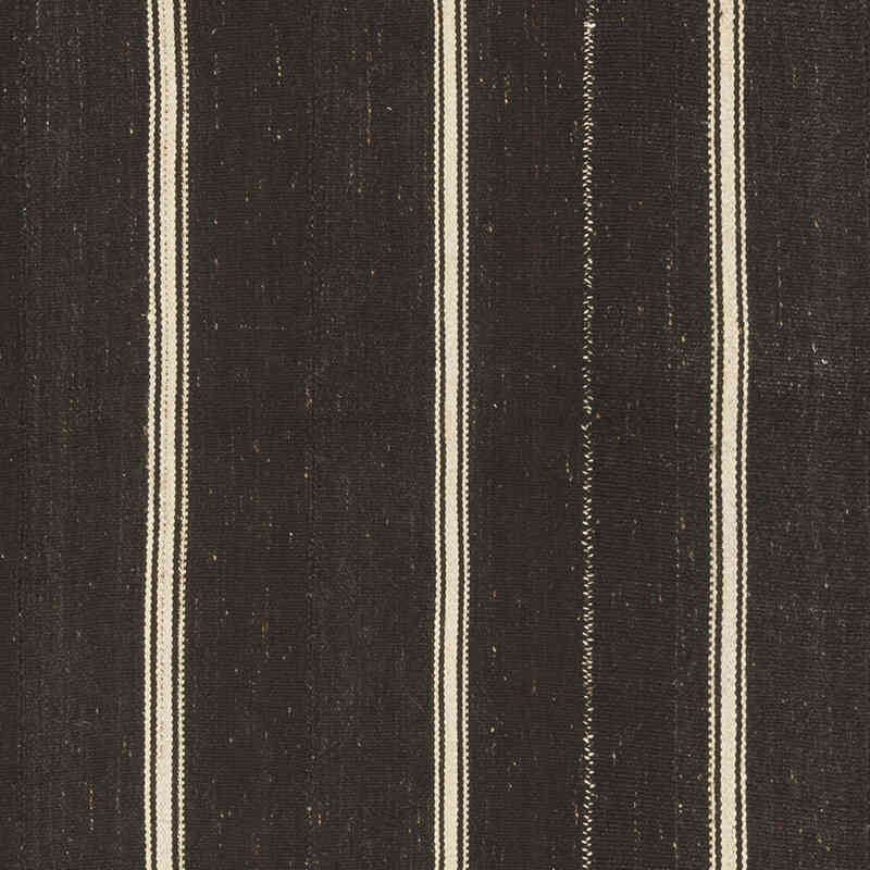 Vintage Anatolian Kilim Rug - 5' 9" x 8' 11" (69" x 107") - K0037160