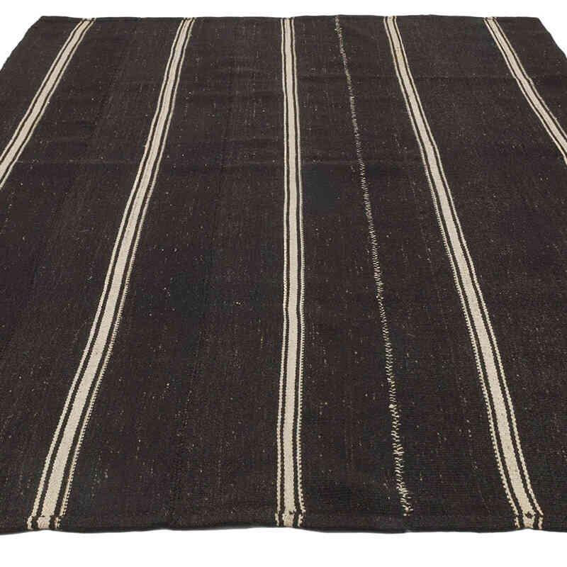 Vintage Anatolian Kilim Rug - 5' 9" x 8' 11" (69" x 107") - K0037160