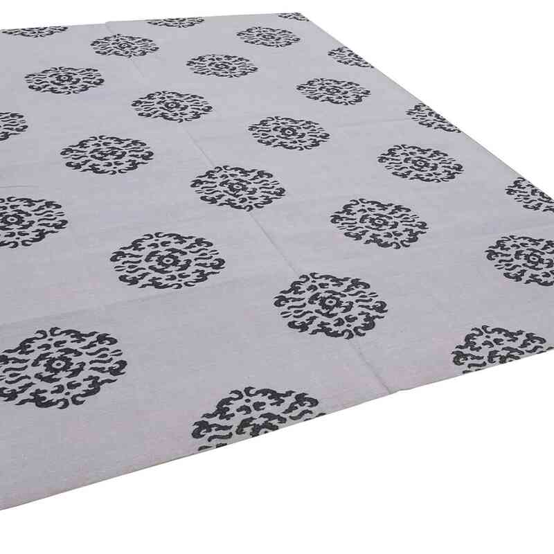 New Dhurrie Rug - 7' 10" x 9' 10" (94" x 118") - K0037379