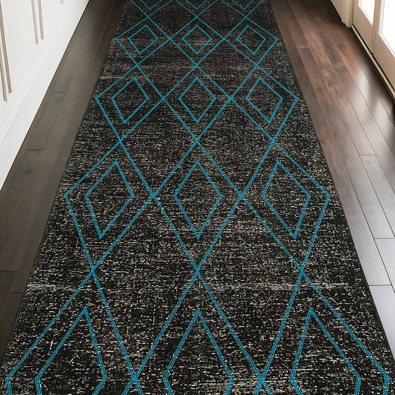 Siyah İşlemeli ve Boyalı El Dokuma Vintage Halı - 147 cm x 388 cm - K0038576