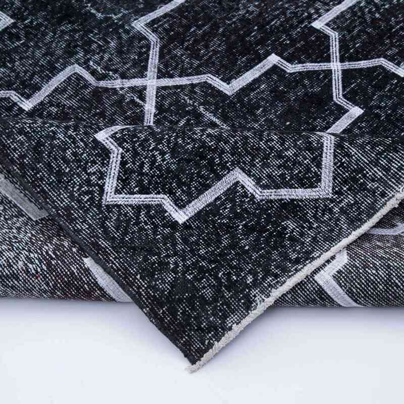 Negro Alfombra Turca bordada sobre teñida vintage - 152 cm x 376 cm - K0038656