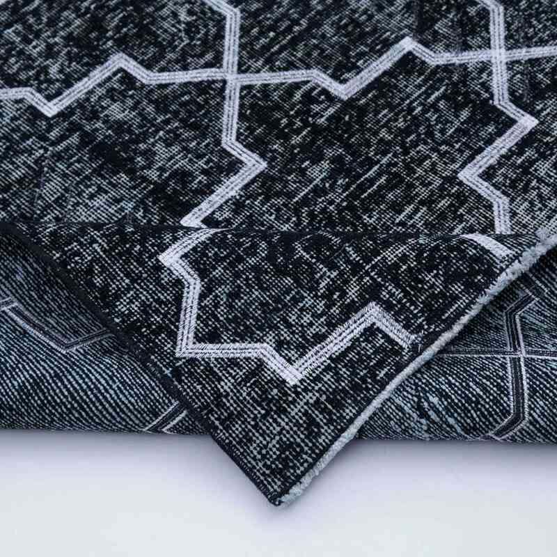 Negro Alfombra Turca bordada sobre teñida vintage - 142 cm x 352 cm - K0038662