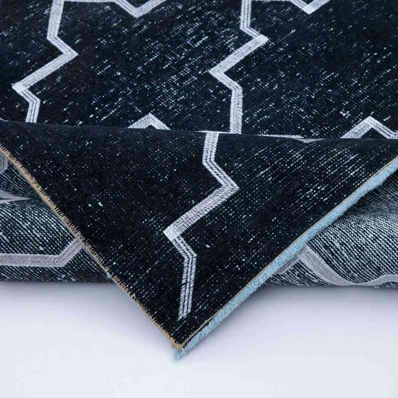 Siyah İşlemeli ve Boyalı El Dokuma Vintage Halı - 140 cm x 380 cm - K0038703