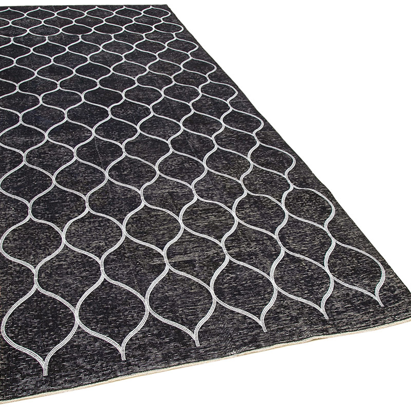 Negro Alfombra Turca bordada sobre teñida vintage - 147 cm x 370 cm - K0038707