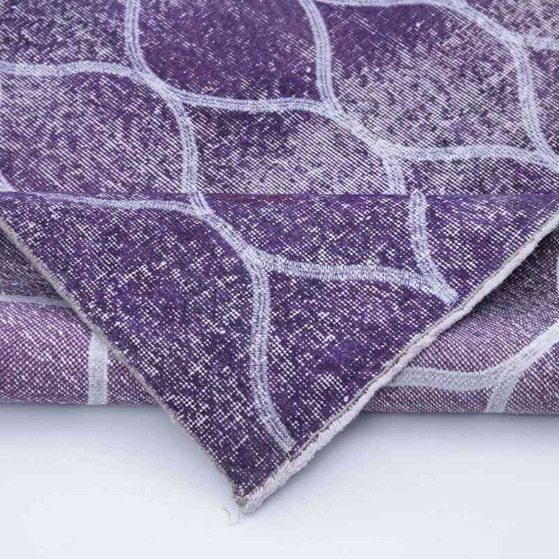Púrpura Alfombra Turca bordada sobre teñida vintage - 131 cm x 382 cm - K0038720