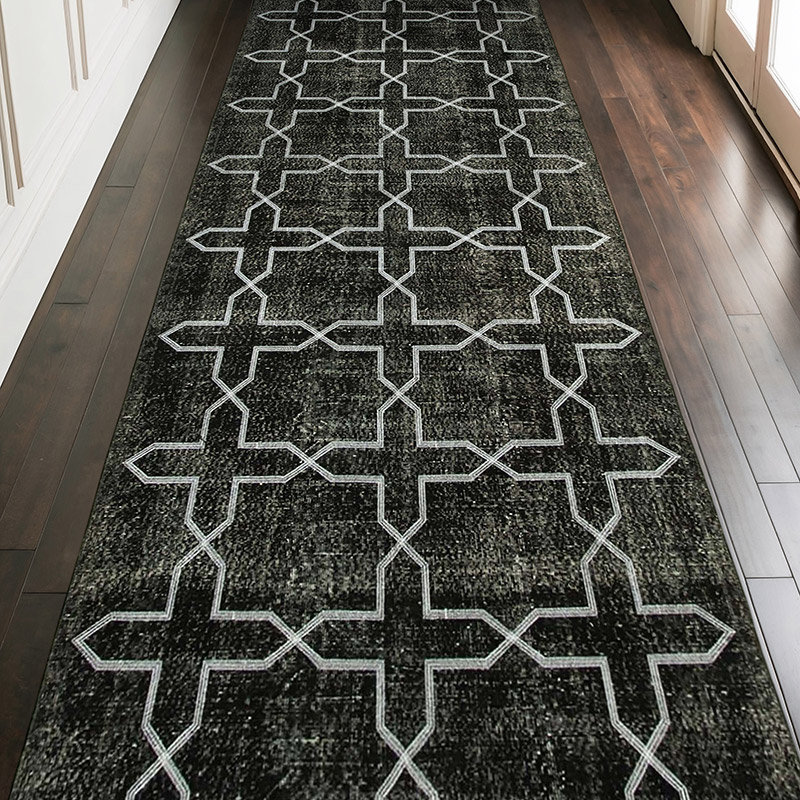 Siyah İşlemeli ve Boyalı El Dokuma Vintage Halı - 142 cm x 390 cm - K0038727