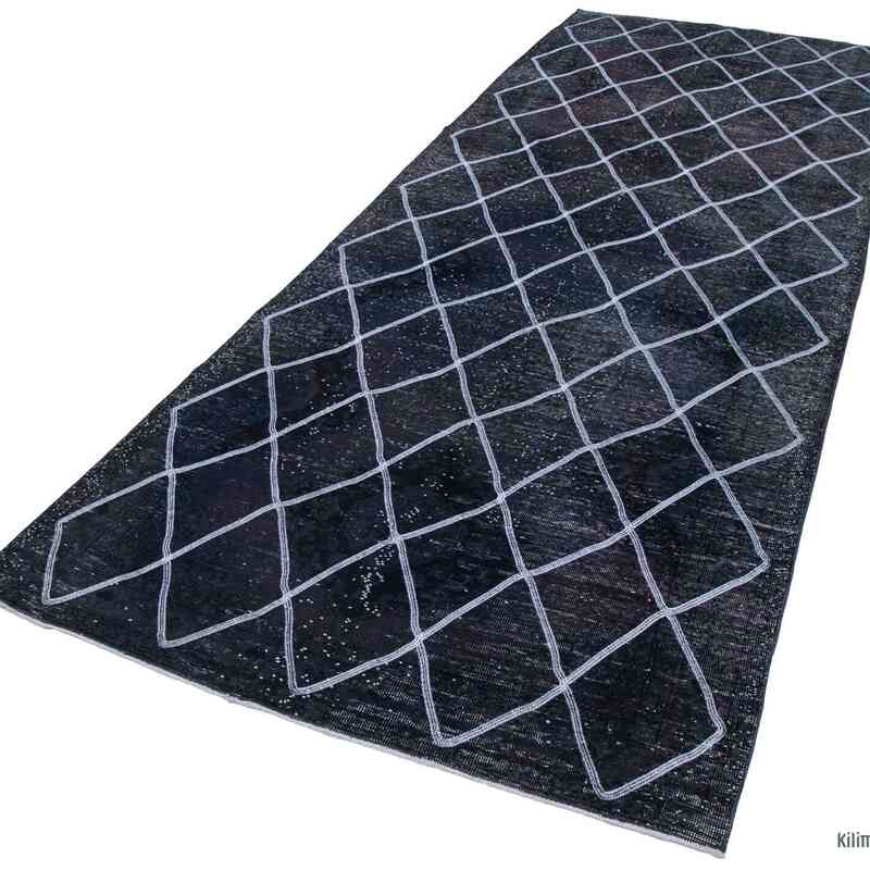 Negro Alfombra Turca bordada sobre teñida vintage - 141 cm x 368 cm - K0038757