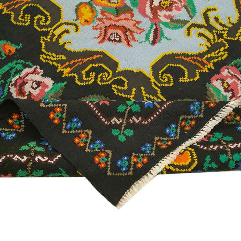 Vintage Handwoven Moldovan Kilim Rug - 6' 6" x 8' 11" (78" x 107") - K0038963