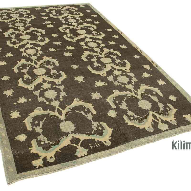 All Wool Hand-Knotted Vintage Turkish Rug - 5' 6" x 8' 9" (66" x 105") - K0039800