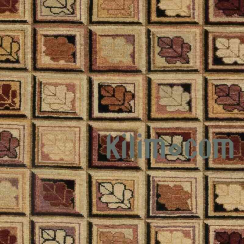 New Hand Knotted Wool Rug - 2' 6" x 16'  (30" x 192") - K0041089
