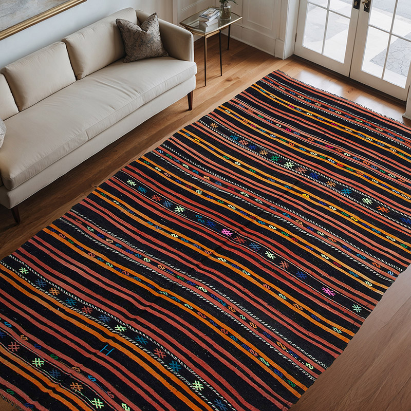 Vintage Anatolian Kilim Rug - 6' 4" x 10' 7" (76" x 127") - K0047953