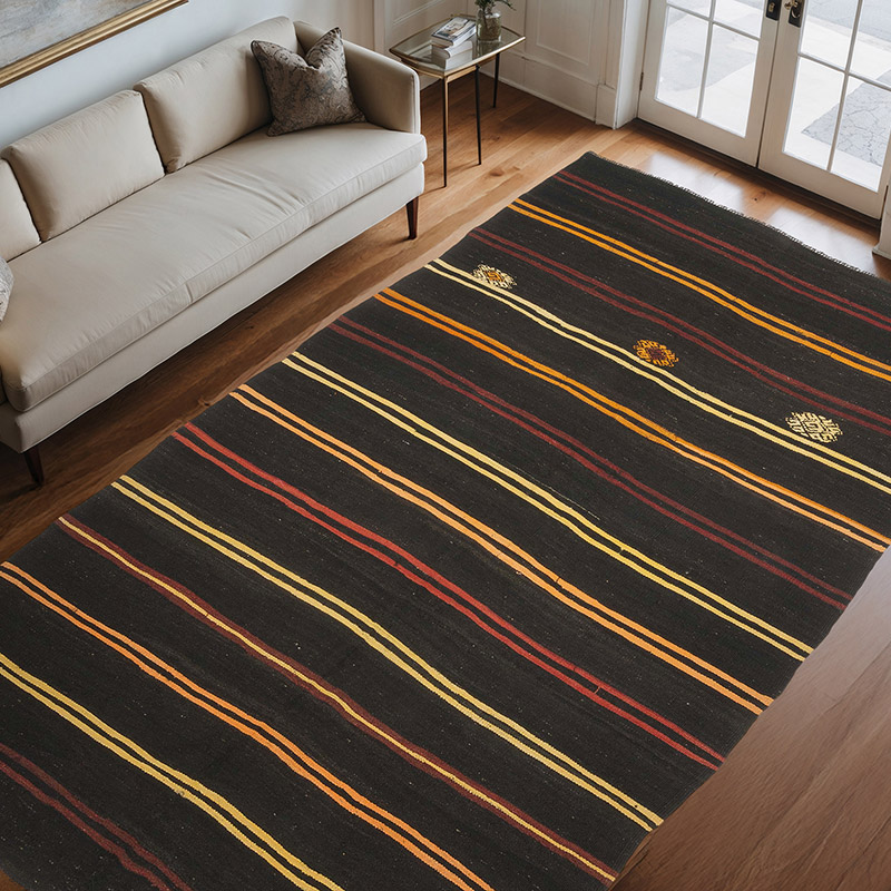 Vintage Anatolian Kilim Rug - 6' 8" x 11' 4" (80" x 136") - K0047964