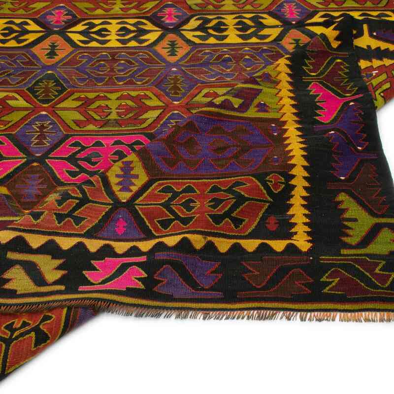 Vintage Konya Kilim Rug - 5' 4" x 9' 1" (64" x 109") - K0050513