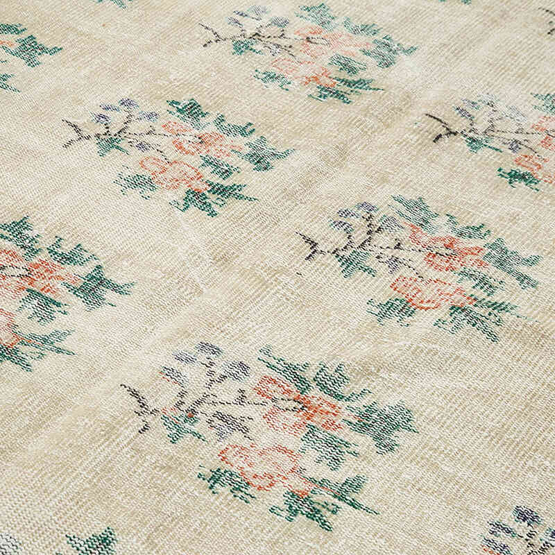 Vintage Turkish Hand-Knotted Rug - 6' 8" x 9' 4" (80" x 112") - K0050713