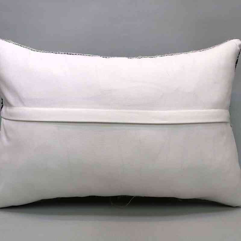 Kilim Pillow Cover - 2'  x 1' 4" (24" x 16") - K0053553
