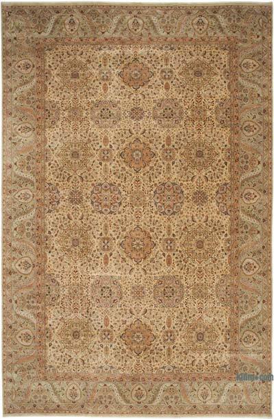 Yeni El Dokuma Uşak Halısı - 370 cm x 569 cm