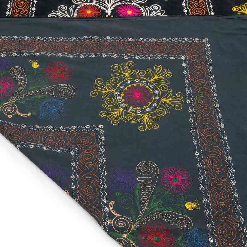 Vintage Uzbek Suzani - K0056870