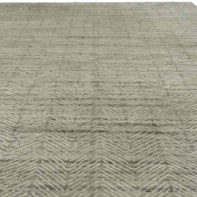 New Hand-Knotted Rug - 9' 10" x 13' 9" (118" x 165") - K0057008
