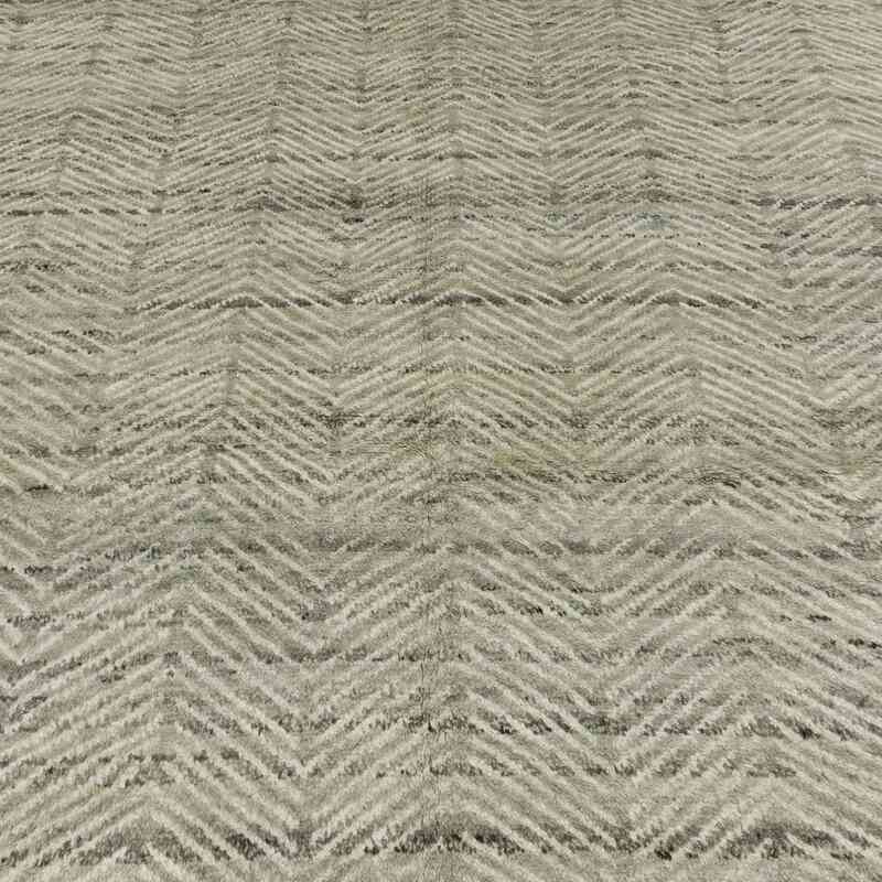 New Hand-Knotted Rug - 9' 10" x 13' 9" (118" x 165") - K0057008