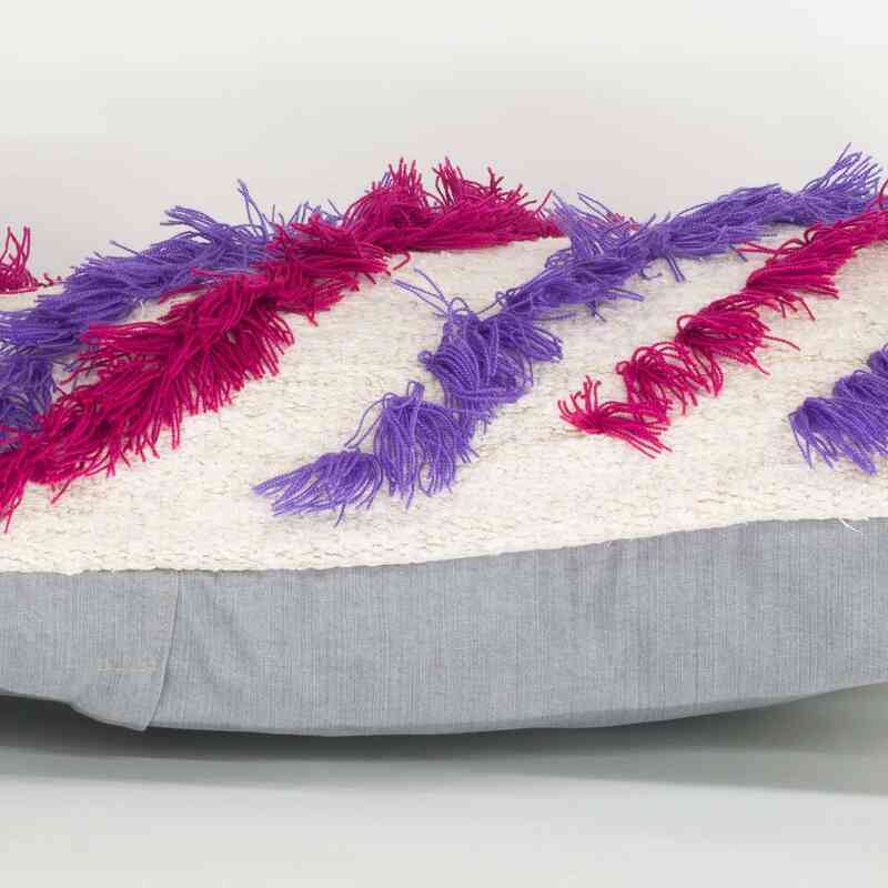 Kilim Pillow Cover - 2'  x 1' 4" (24" x 16") - K0057950