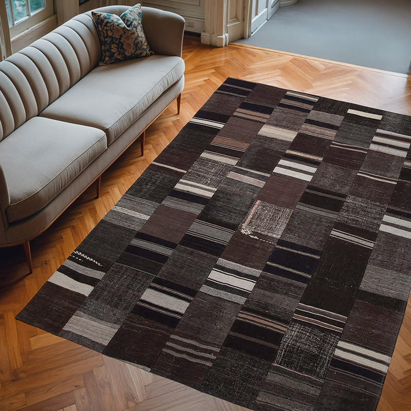 Brown Patchwork Kilim Rug - 6' 11" x 9' 11" (83" x 119") - K0058310