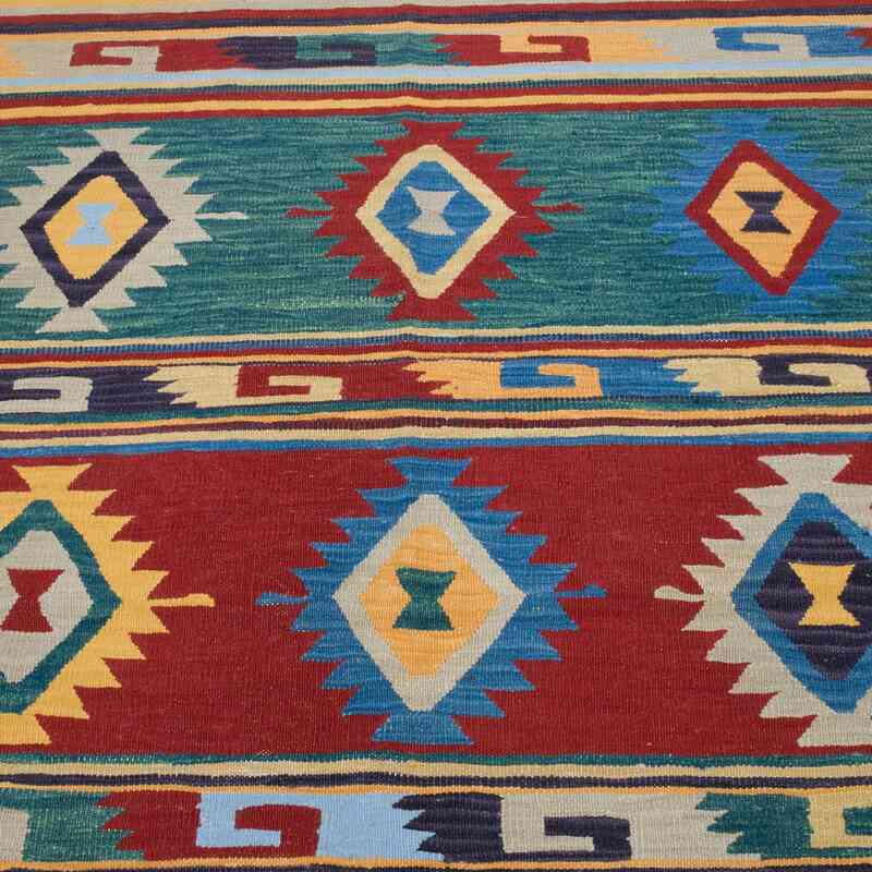 Turkish kilim Rug , persian embroidery rug 3.2 x 3.2 popular ft , handmade runner rug , area rug , kilim rug 137 x 95 cm 4.5 x 3.1 feet no : 1058