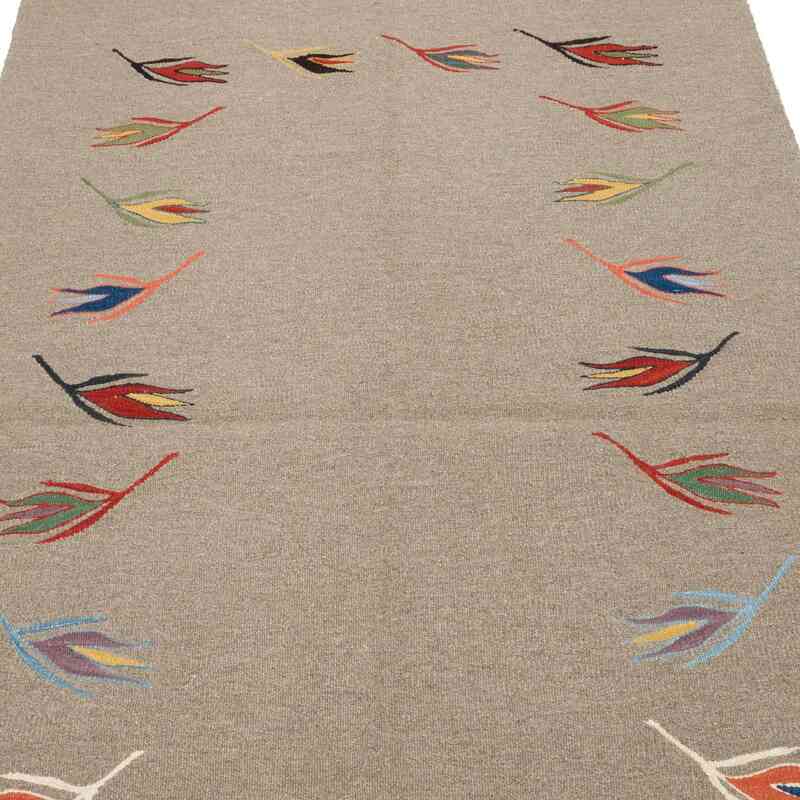 New Handwoven Turkish Kilim Rug - 4' 1" x 6'  (49" x 72") - K0059557