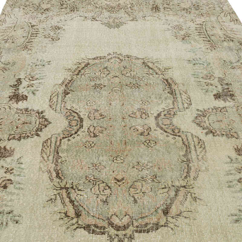 Vintage Turkish Hand-Knotted Rug - 5' 7" x 8' 8" (67" x 104") - K0060325