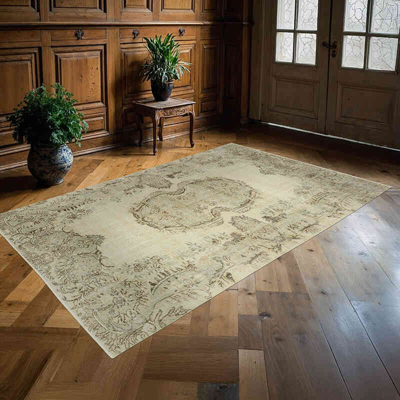 Vintage Turkish Hand-Knotted Rug - 5' 7" x 8' 8" (67" x 104") - K0060325