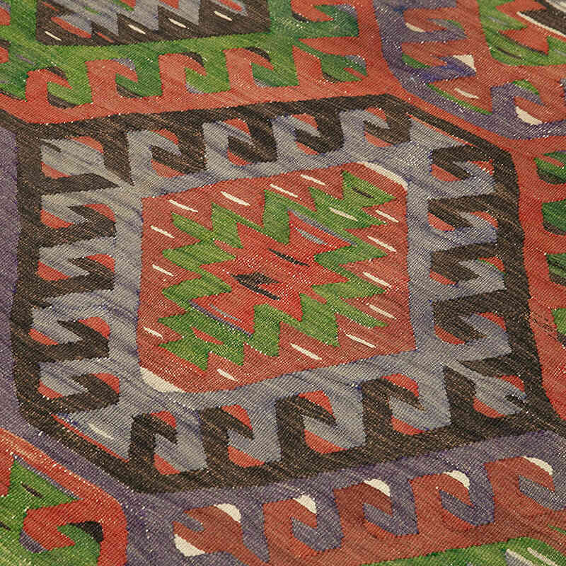 Vintage Turkish Kilim Rug - 5' 5" x 9' 6" (65" x 114") - K0060482