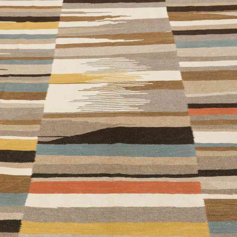 New Handwoven Turkish Kilim Rug - 6' 11" x 10' 1" (83" x 121") - K0061022