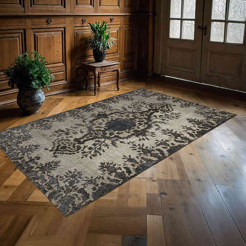 Hand Carved Over-Dyed Rug - 5' 5" x 8' 7" (65" x 103") - K0062492
