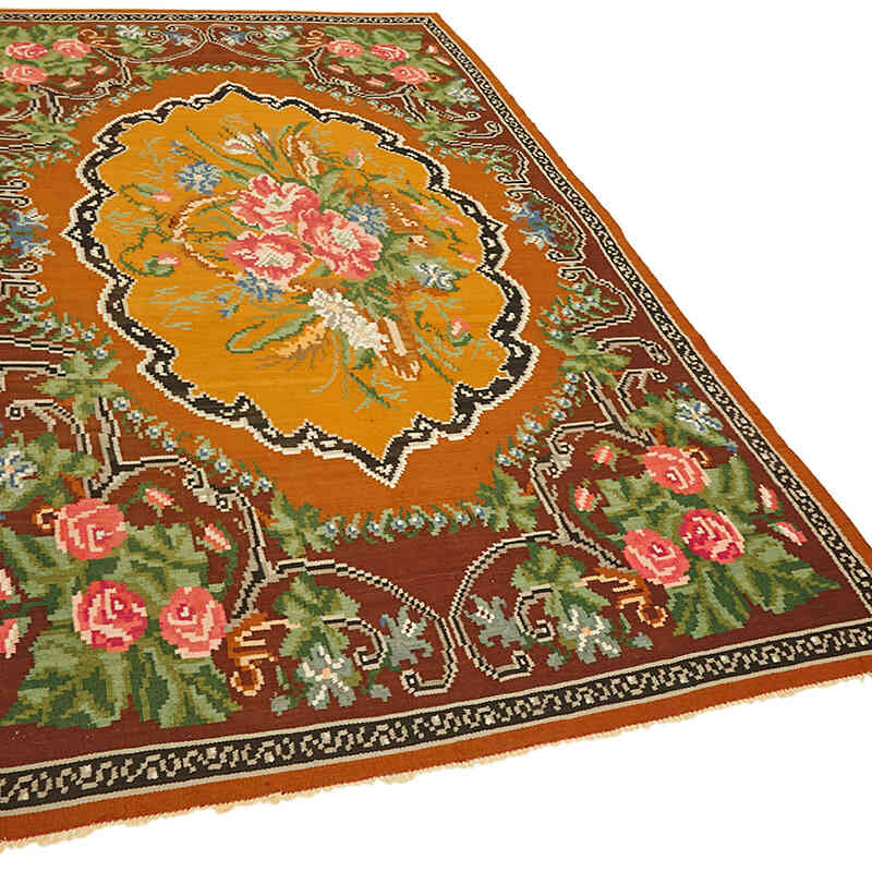 Vintage Handwoven Moldovan Kilim Rug - 5' 7" x 8' 9" (67" x 105") - K0062602