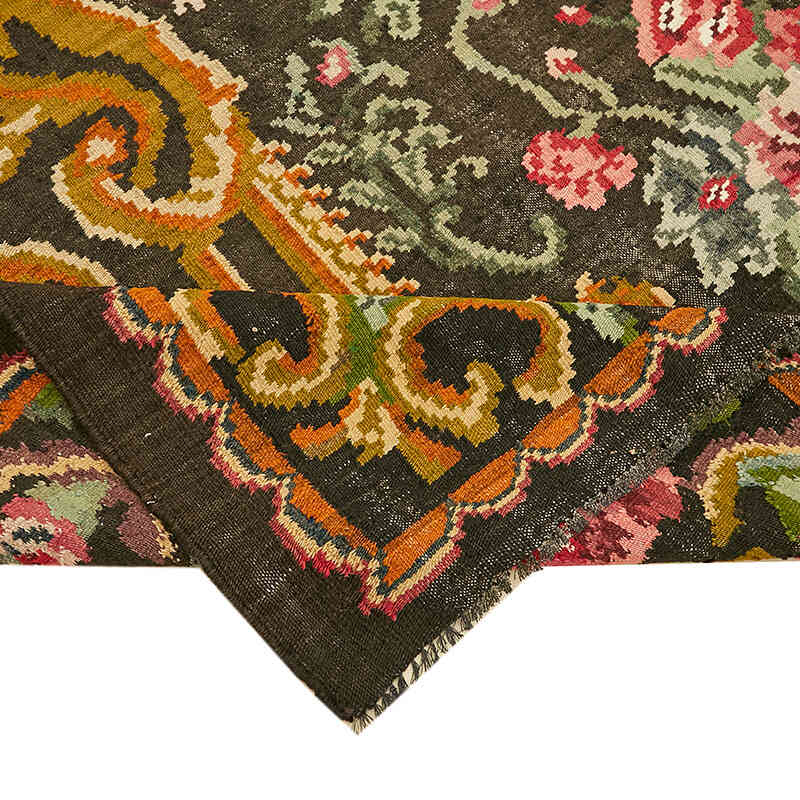 Vintage Handwoven Moldovan Kilim Rug - 6' 8" x 10' 7" (80" x 127") - K0062639