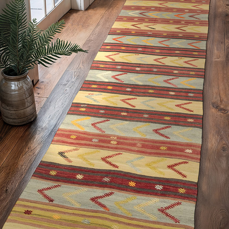 Vintage Sivas Kilim Runner - 2' 9" x 10' 11" (33" x 131") - K0063108