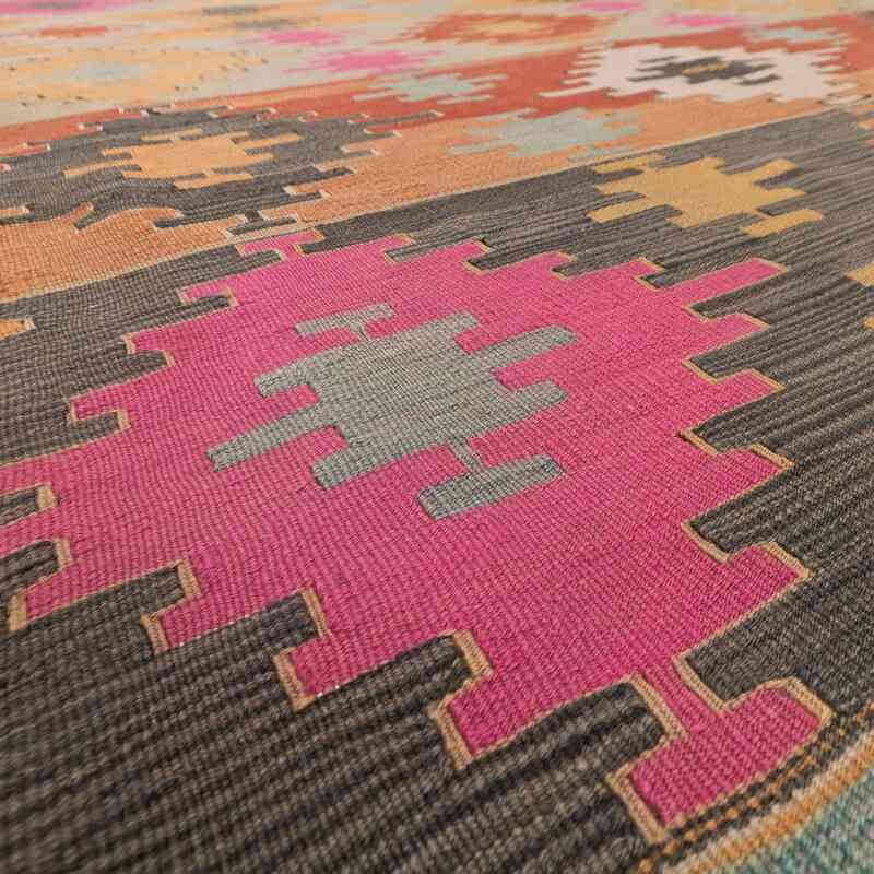 Vintage Sivas Kilim Rug - 5' 9" x 12' 3" (69" x 147") - K0064366