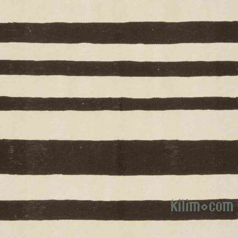 New Handwoven Turkish Kilim Rug - 5' 11" x 7' 7" (71" x 91") - K0064423