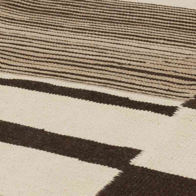 New Handwoven Turkish Kilim Rug - 5' 11" x 7' 7" (71" x 91") - K0064423