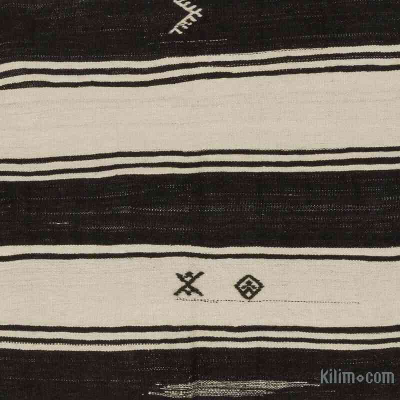 Vintage Anatolian Kilim Rug - 6' 4" x 8' 3" (76" x 99") - K0064746