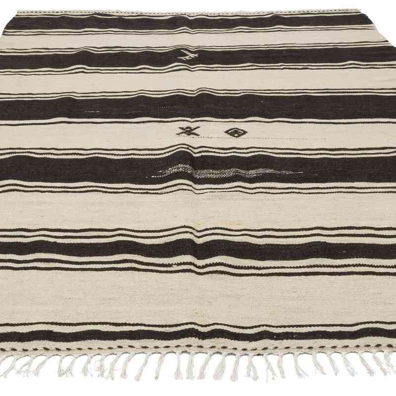 Vintage Anatolian Kilim Rug - 6' 4" x 8' 3" (76" x 99") - K0064746