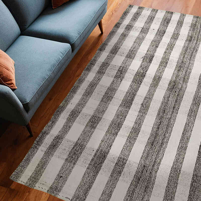 Vintage Anatolian Kilim Rug - 6' 6" x 8' 2" (78" x 98") - K0065350