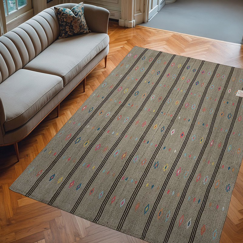 Vintage Anatolian Kilim Rug - 6' 9" x 9' 6" (81" x 114") - K0065368