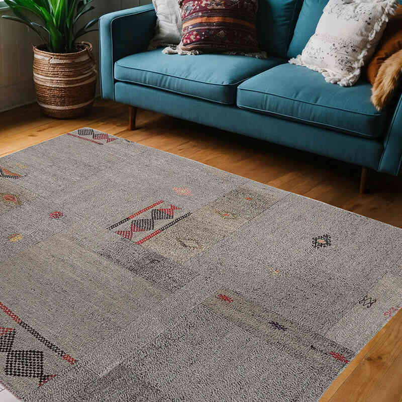 Patchwork Kilim Rug - 4' 11" x 6' 9" (59" x 81") - K0065802