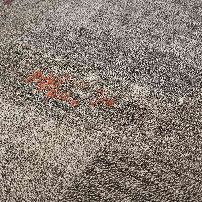 Patchwork Kilim Rug - 4' 11" x 6' 3" (59" x 75") - K0065827