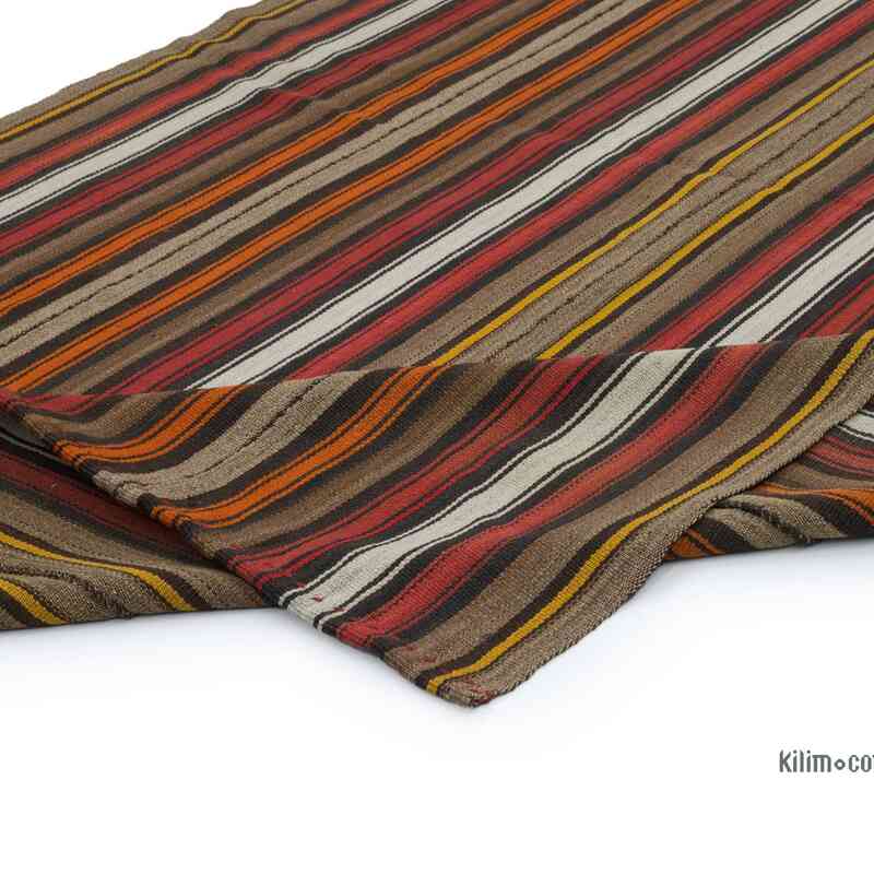Vintage Anatolian Kilim Rug - 4' 11" x 8' 9" (59" x 105") - K0066363