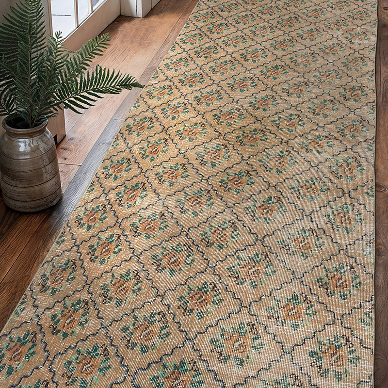 Vintage Turkish Hand-Knotted Runner - 3' 3" x 9' 11" (39" x 119") - K0066629