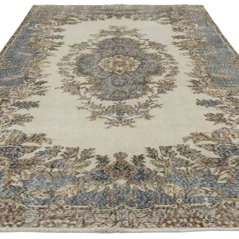 Vintage Turkish Hand-Knotted Rug - 5' 10" x 10' 1" (70" x 121") - K0067420